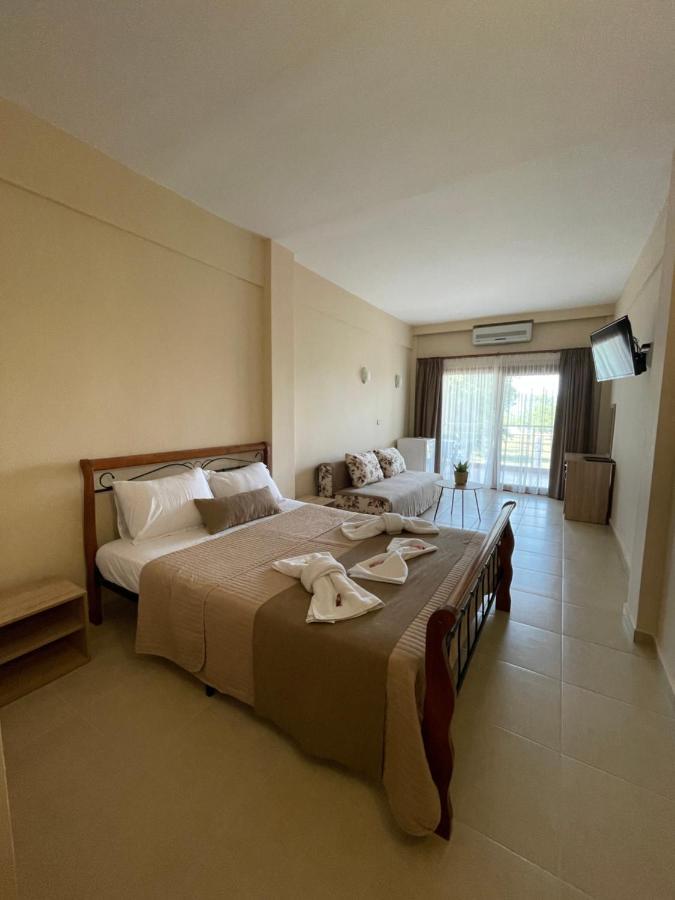 Helios Hotel Stavros  Extérieur photo