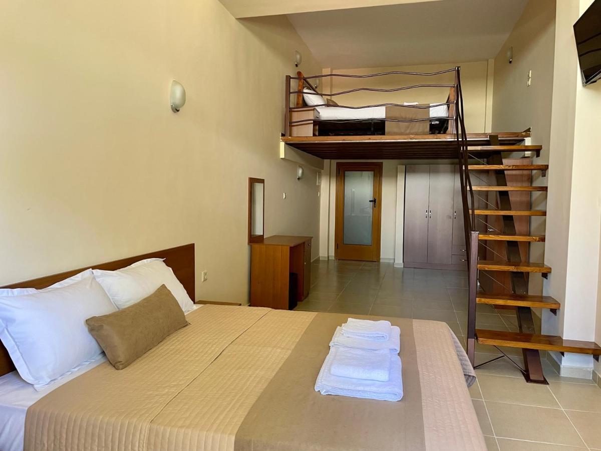 Helios Hotel Stavros  Extérieur photo